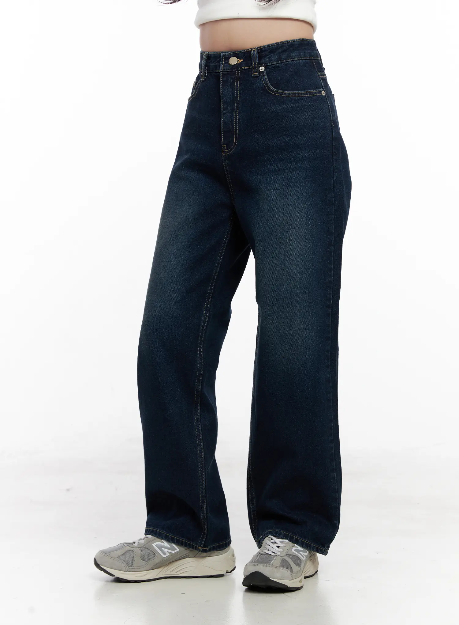 Shiloh Washed Semi-Wide Jeans CO524 - Image 8