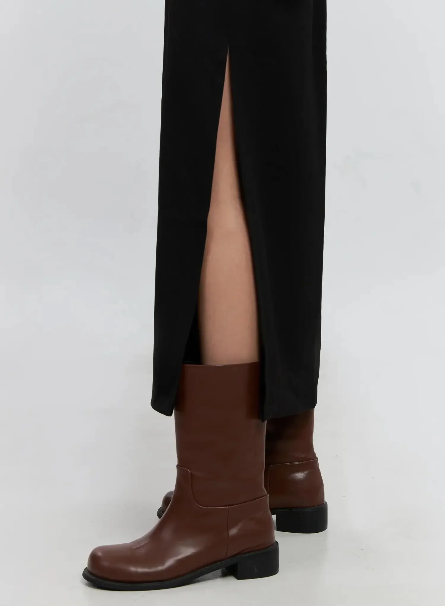 Side-Slit Midi Skirt IS515 - Image 6