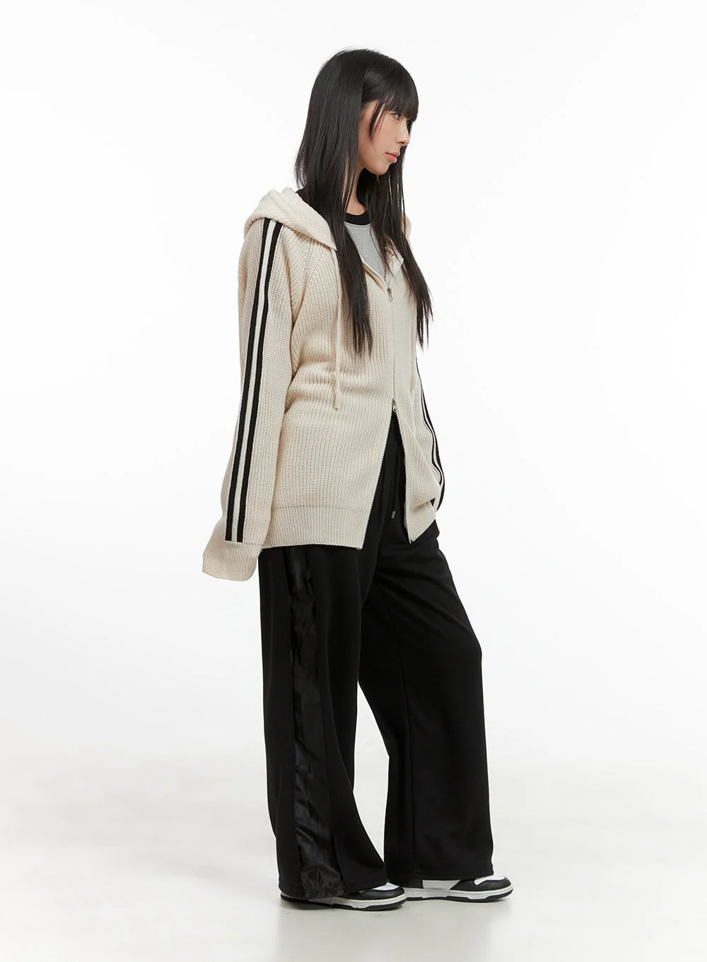 Side Stripe Knit Sweater Jacket CG420 - Image 3