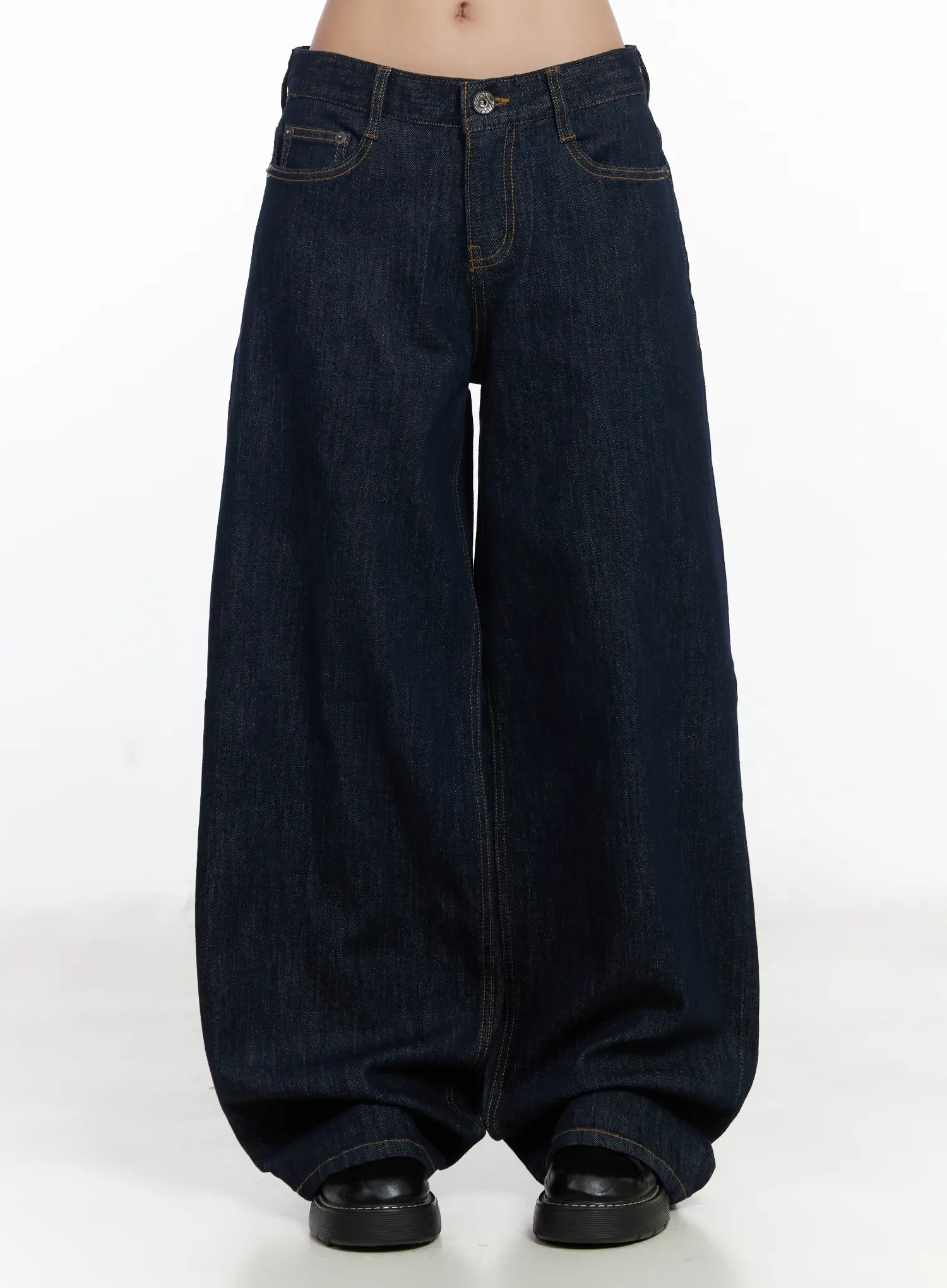 Sisi Wide Leg Embroidered Jeans CF503