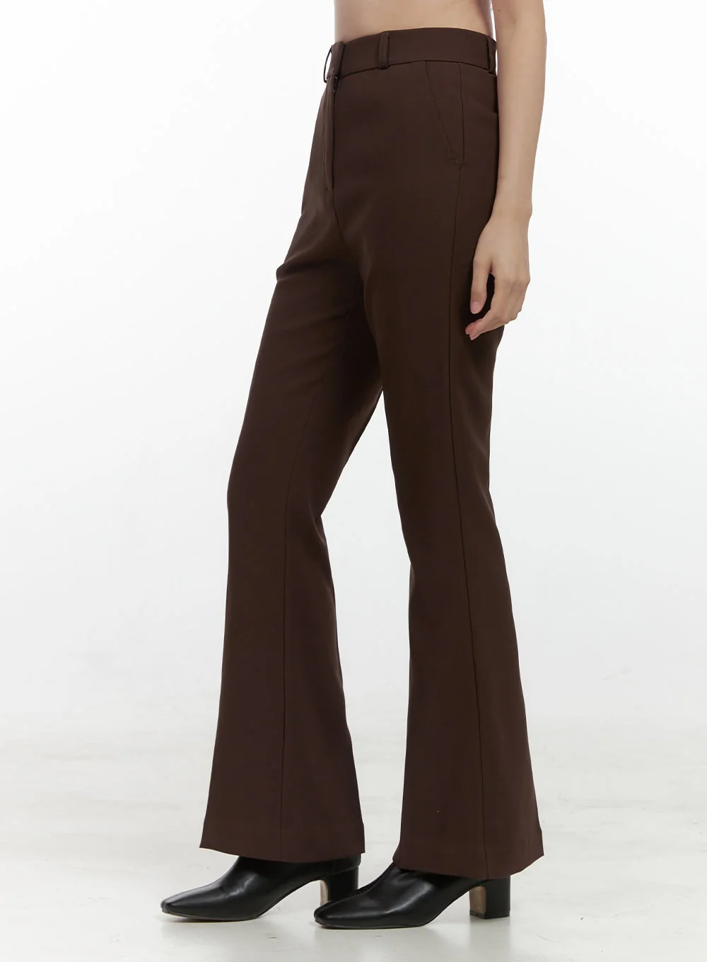 Sleek Solid Flared Trousers OS423 - Image 4
