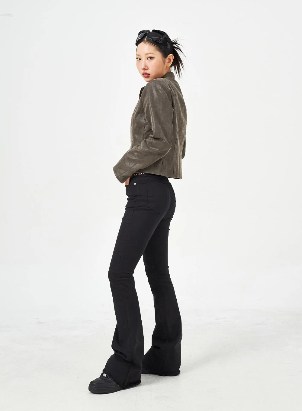 Slim Fit Bootcut Pants CM321 - Image 8