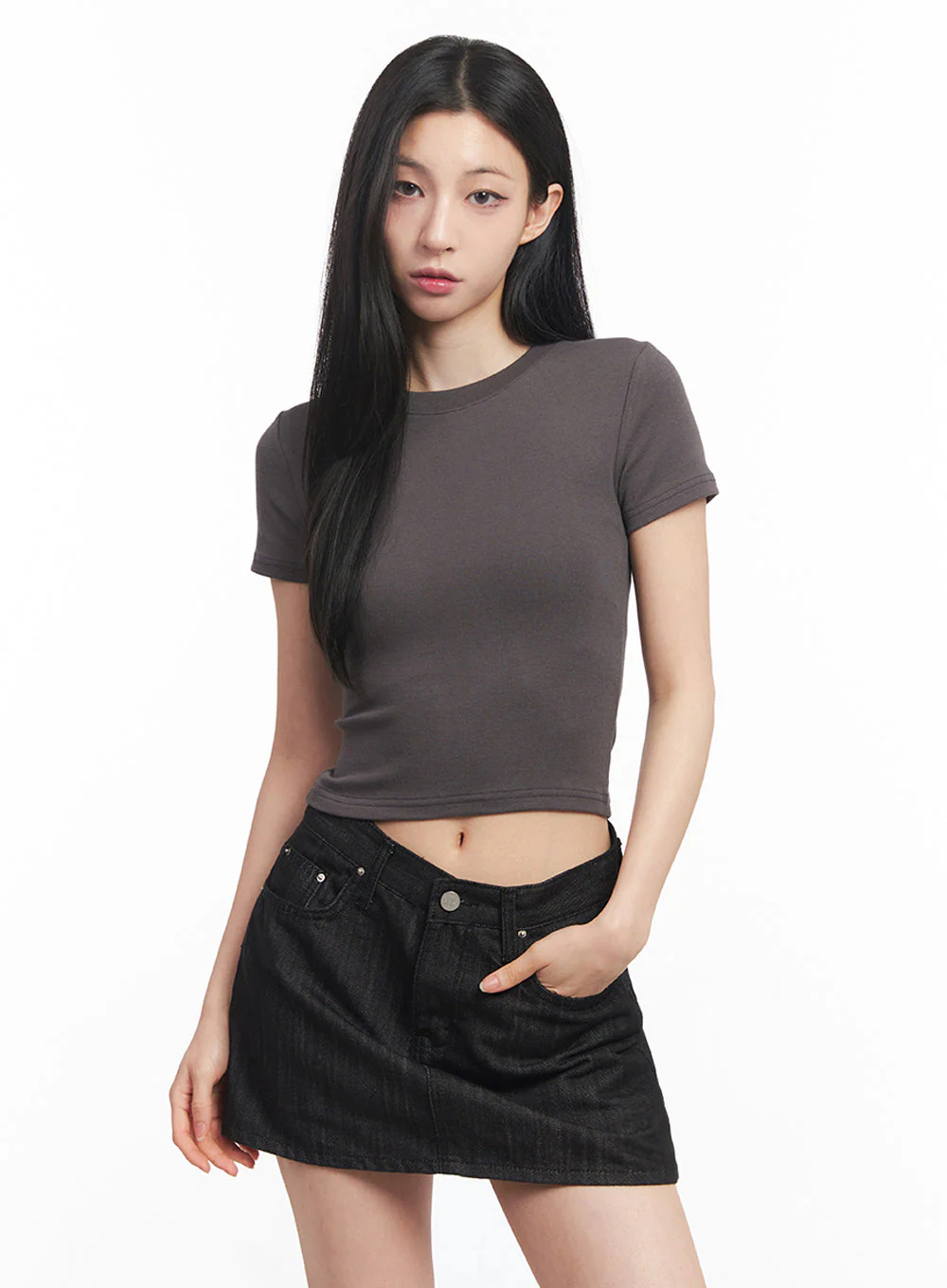 Slim-Fit Crop Tee IY516 - Image 10