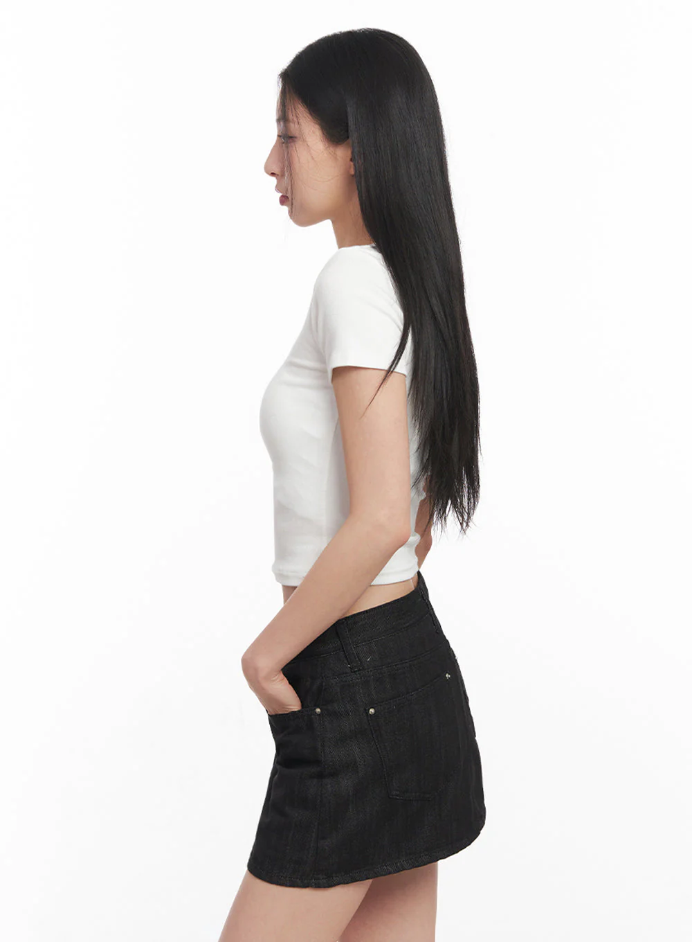 Slim-Fit Crop Tee IY516 - Image 8
