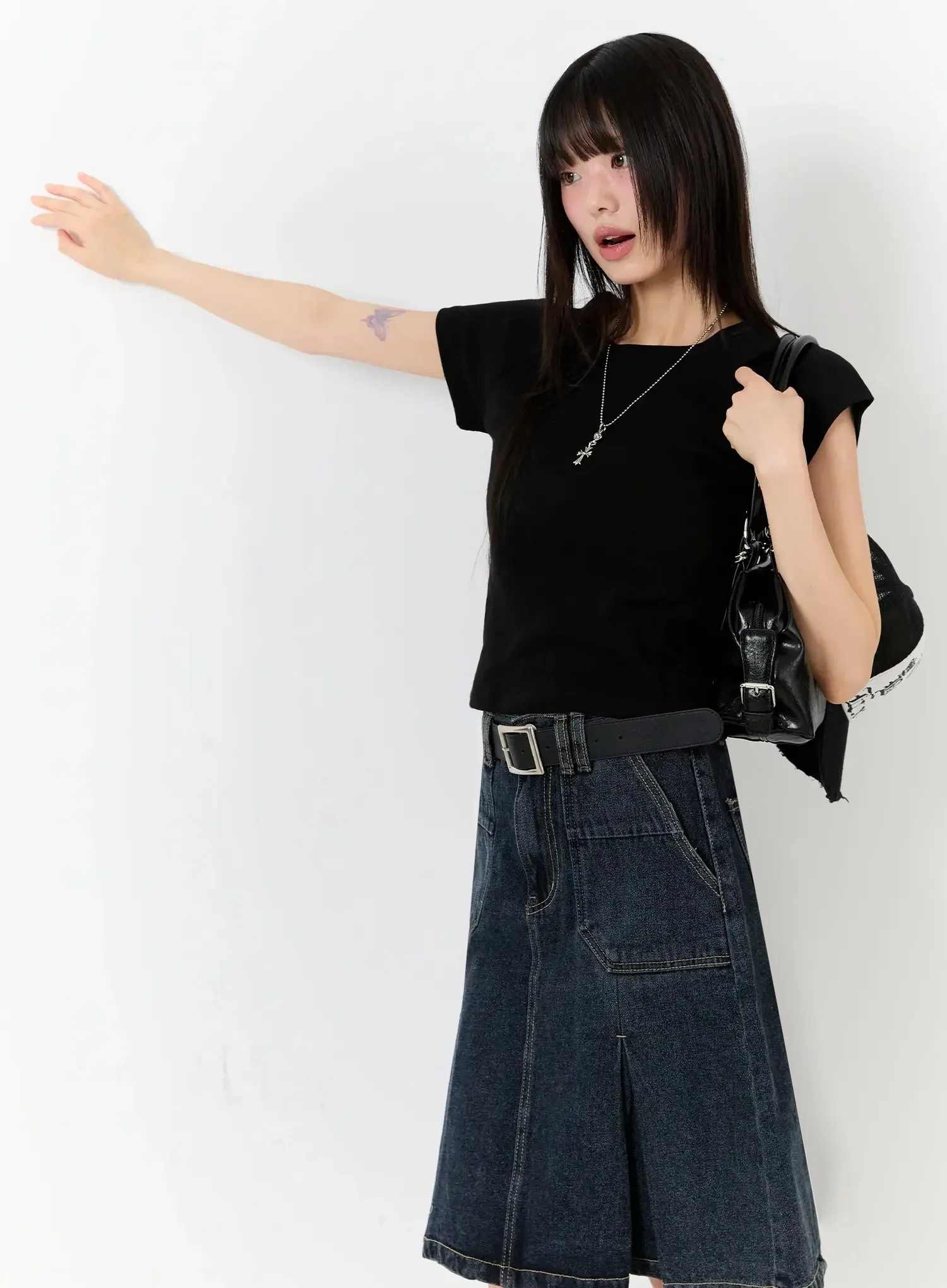 Slim-Fit Cropped Tee IU523 - Image 13