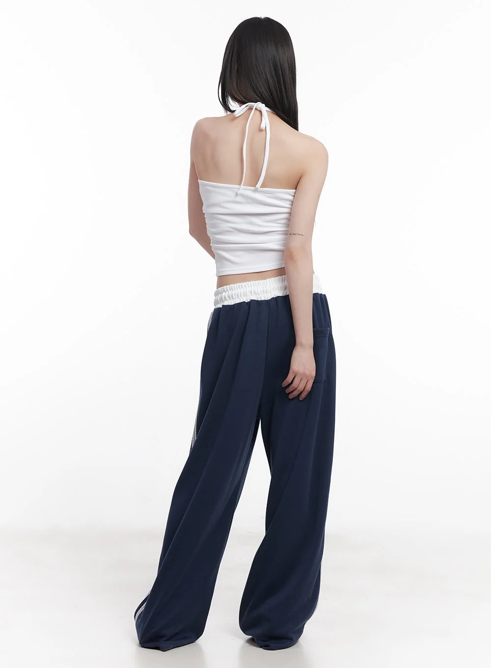Slim-Fit Halter Cami CU506 - Image 4