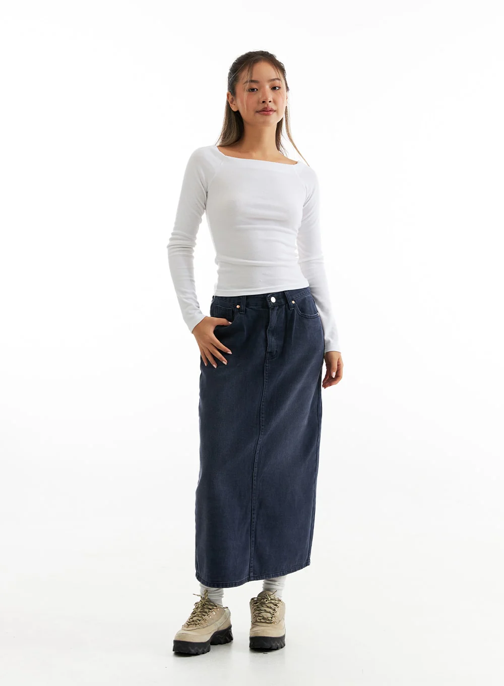 Slim-Fit Off-Shoulder T-Shirt CO313 - Image 5