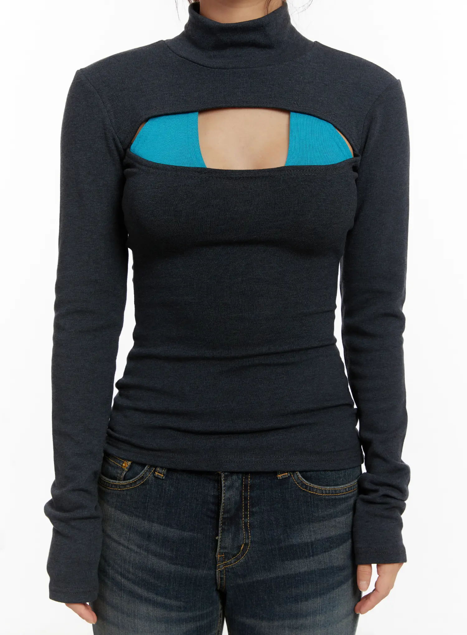 Slit Detail Contrast Turtleneck Top CD515 - Image 4