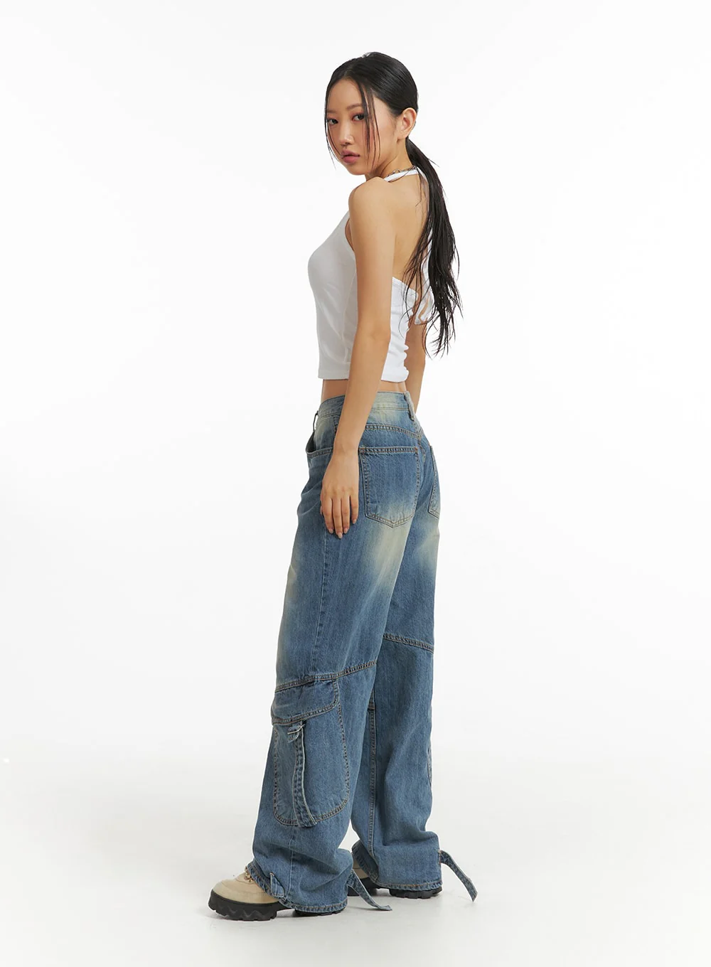 Solid Halter Crop Top CJ425 - Image 3