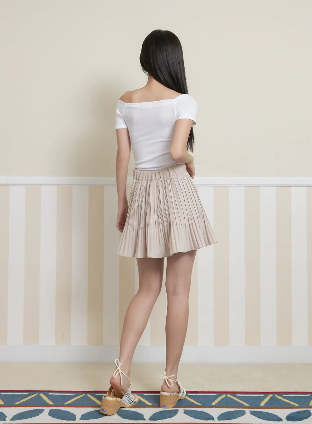 Solid Ruffle Hem Mini Skirt OY427 - Image 6