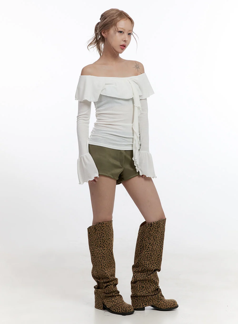 Solid Stretch Suede Shorts CN422