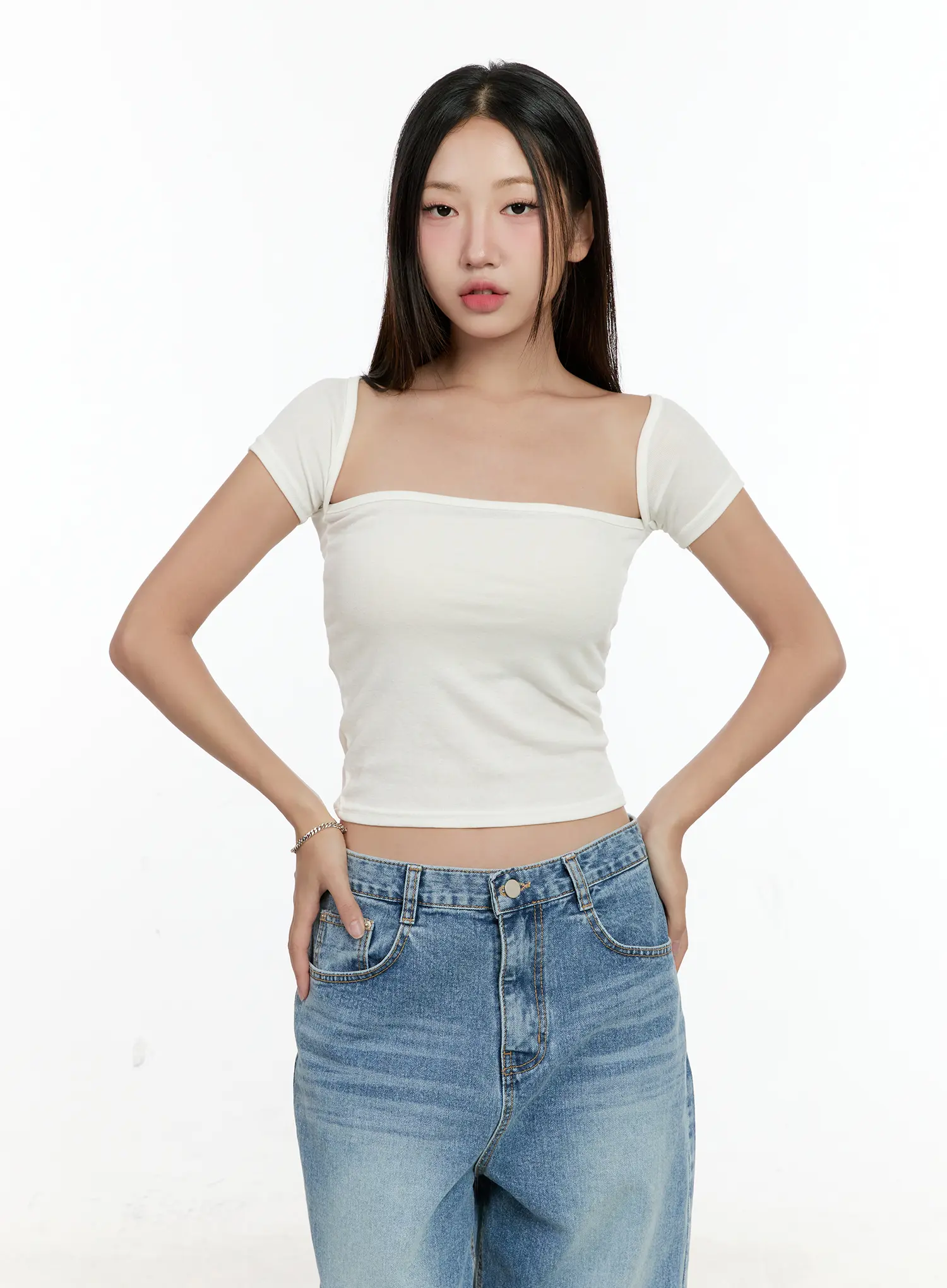 Square-Neck Crop Top CL531 - Image 11