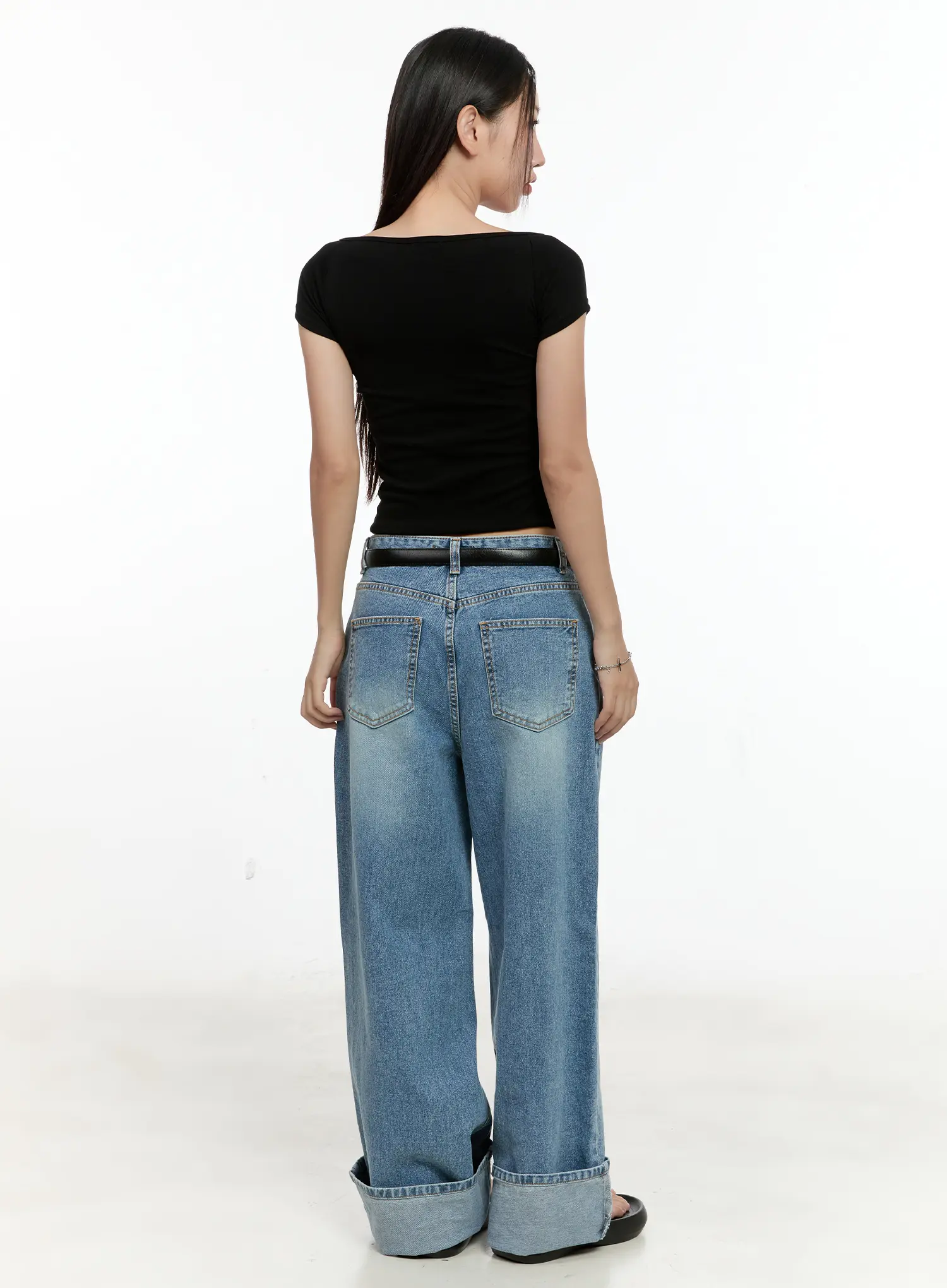 Square-Neck Crop Top CL531 - Image 9