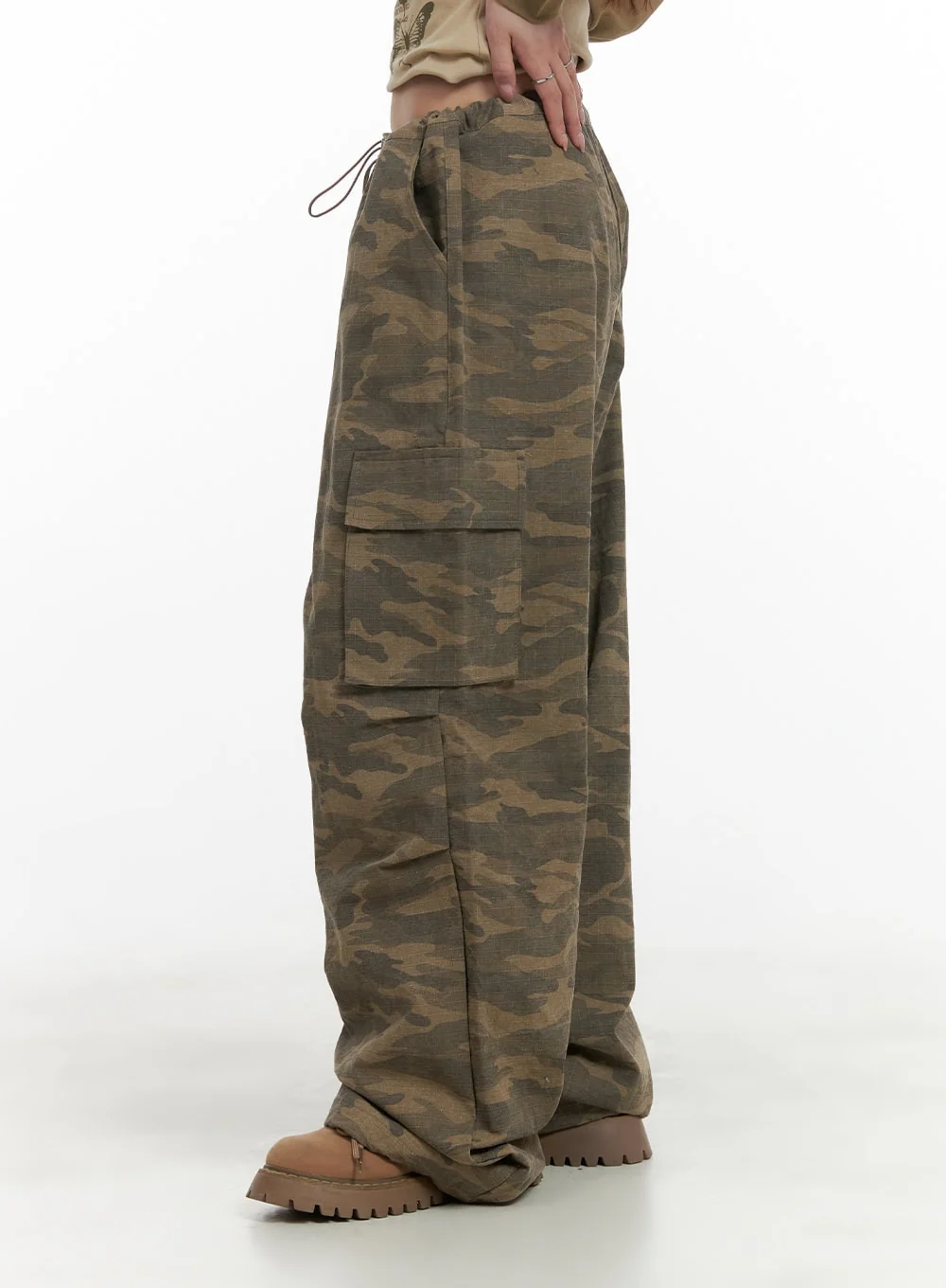 String Waist Camo Cargo Pants CA430 - Image 5