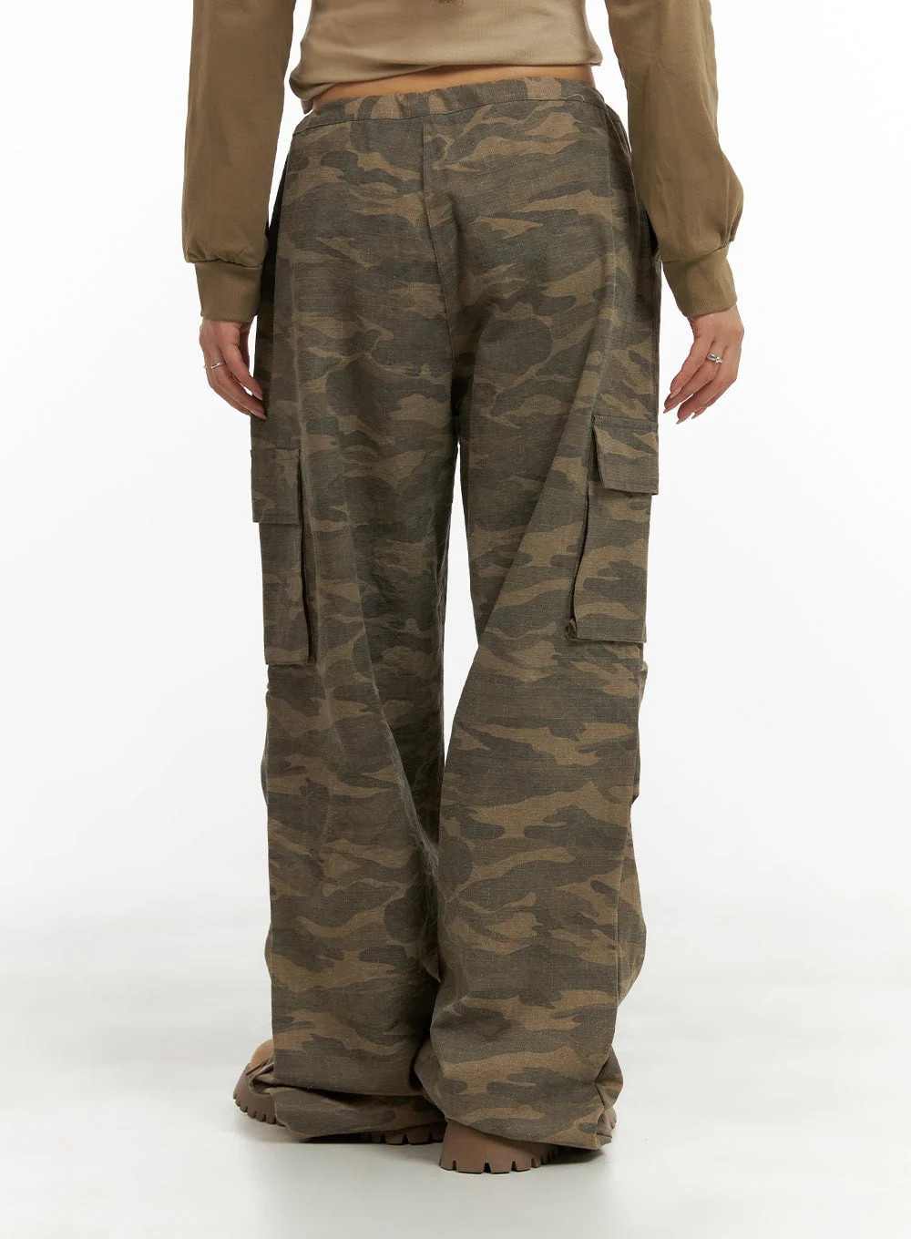 String Waist Camo Cargo Pants CA430 - Image 6