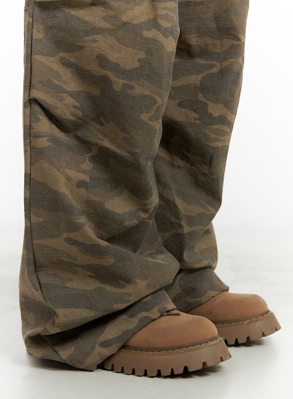 String Waist Camo Cargo Pants CA430 - Image 8