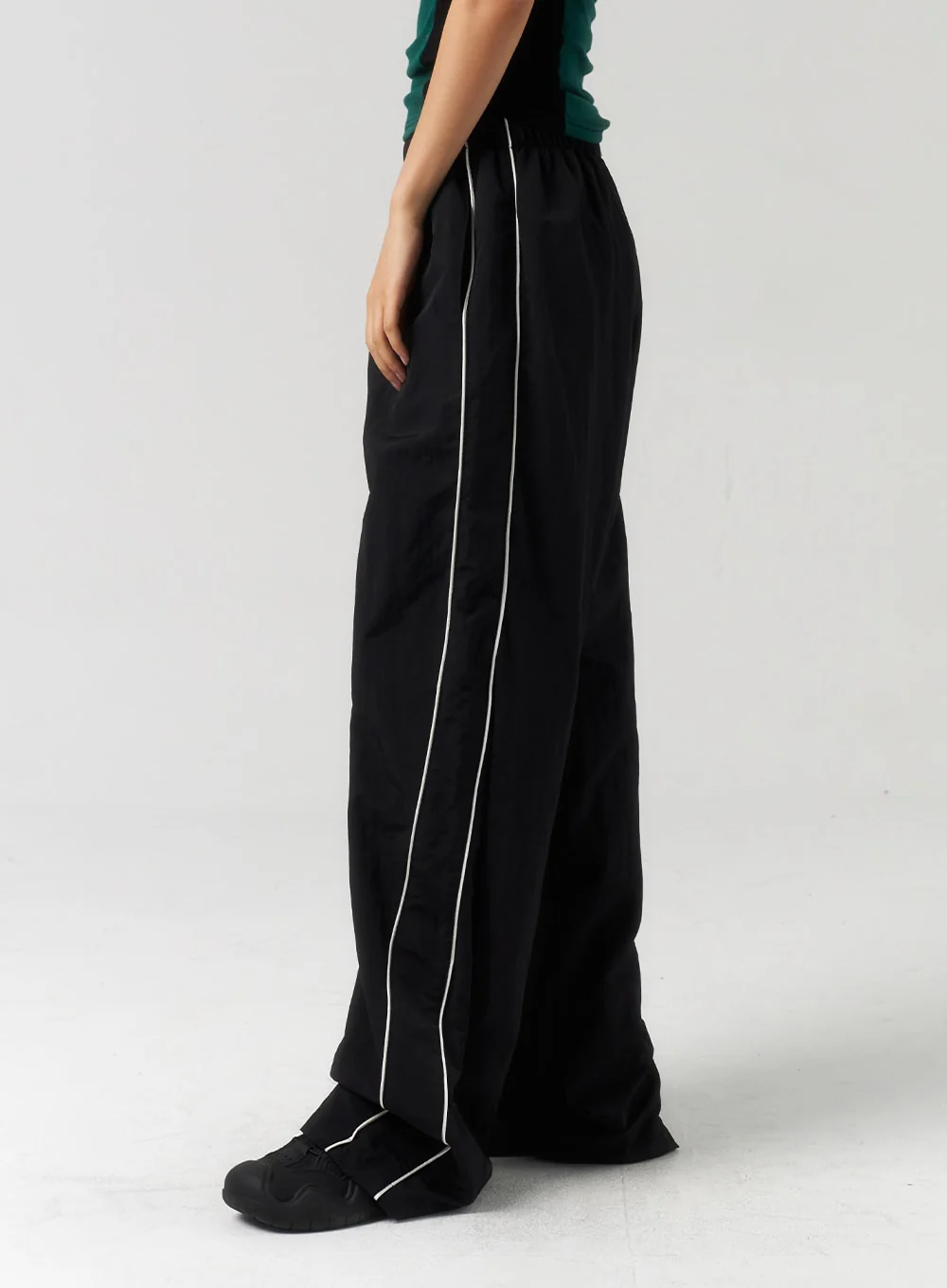 Stripe Nylon Track Pants CU323 - Image 9