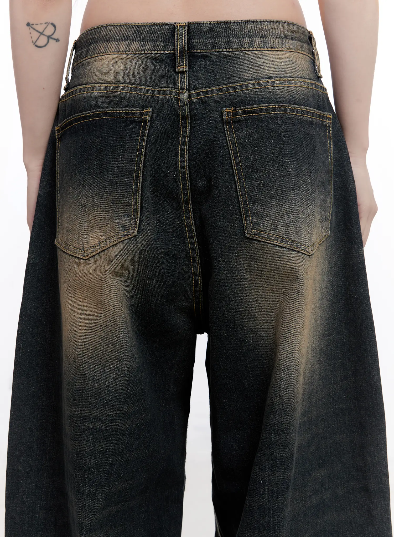 Sylvia Vintage Washed Baggy Jeans CO501 - Image 6