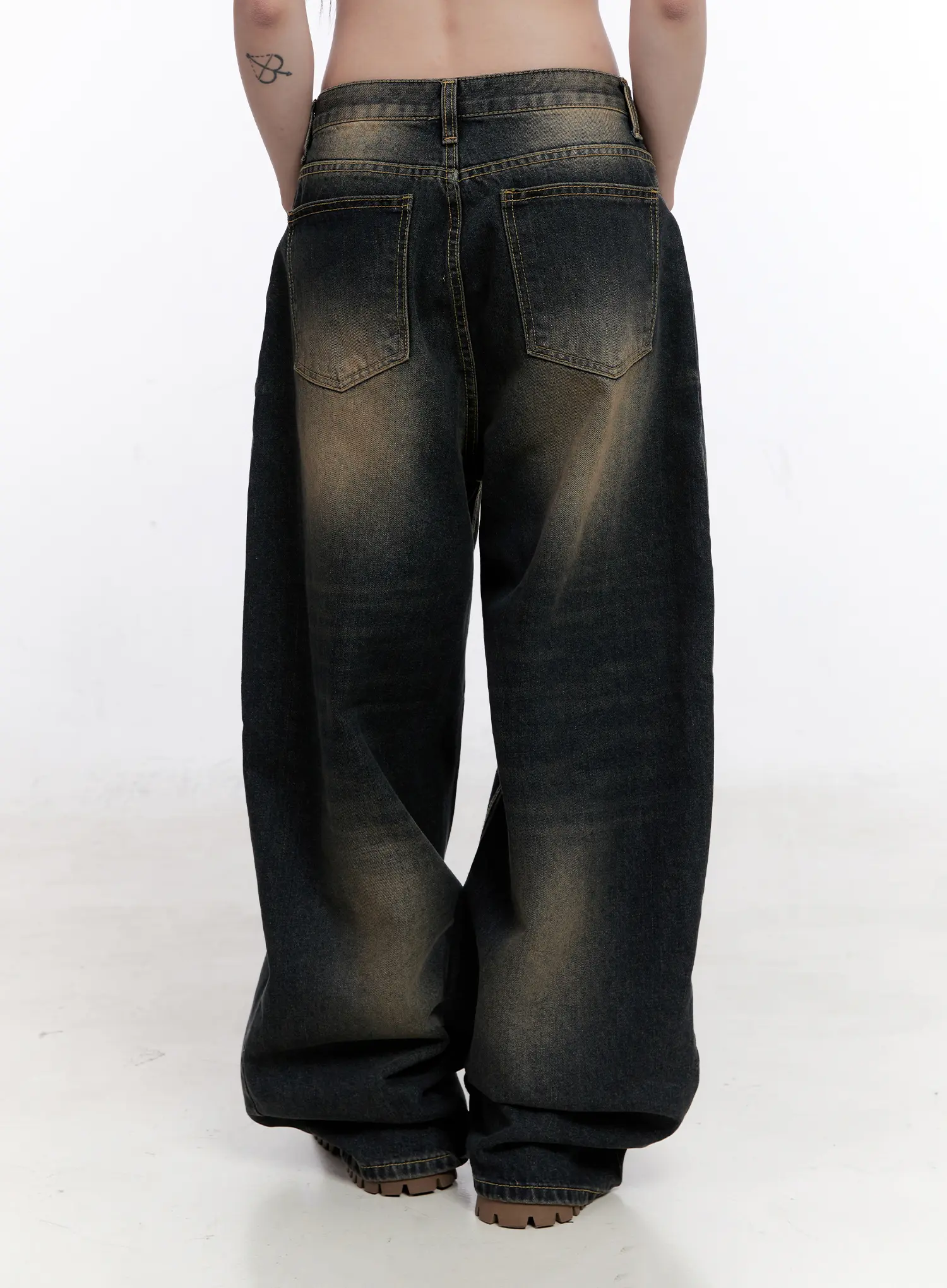 Sylvia Vintage Washed Baggy Jeans CO501 - Image 7