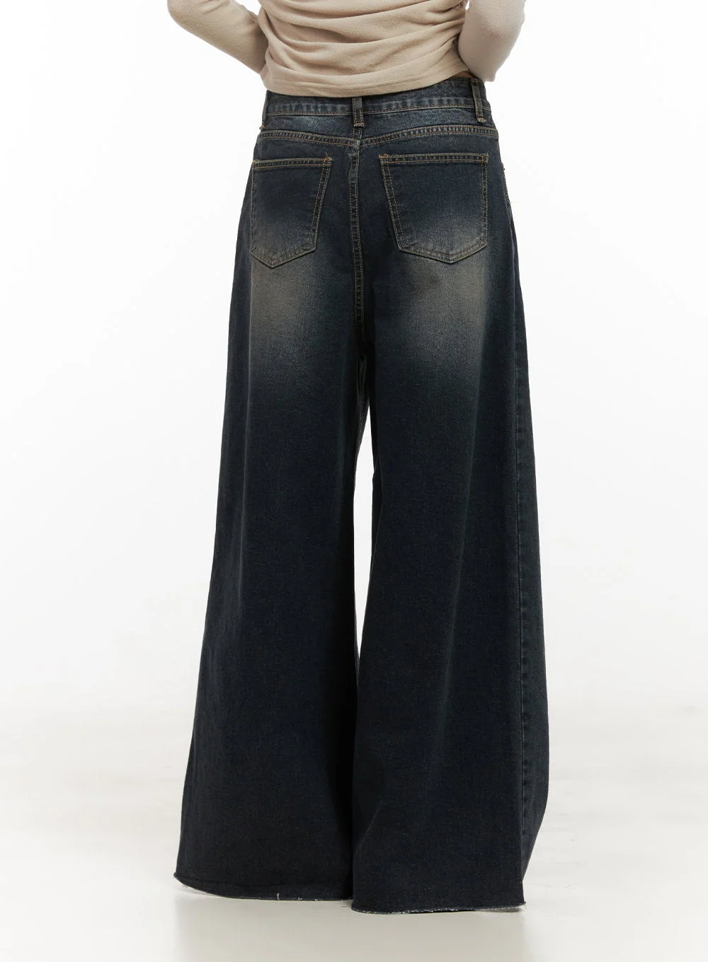 Tasha Low Waist Washed Wide Leg Jeans CD410 - Image 4