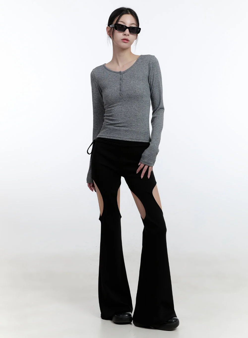 Thigh Cut-Out Flared Leggings CJ521 - Image 2