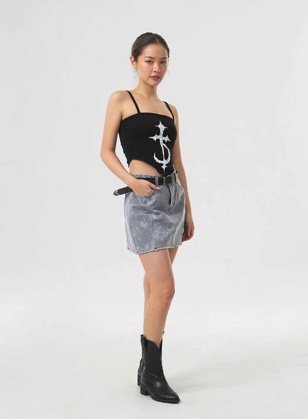 Thin Strap Graphic Top CM329 - Image 10