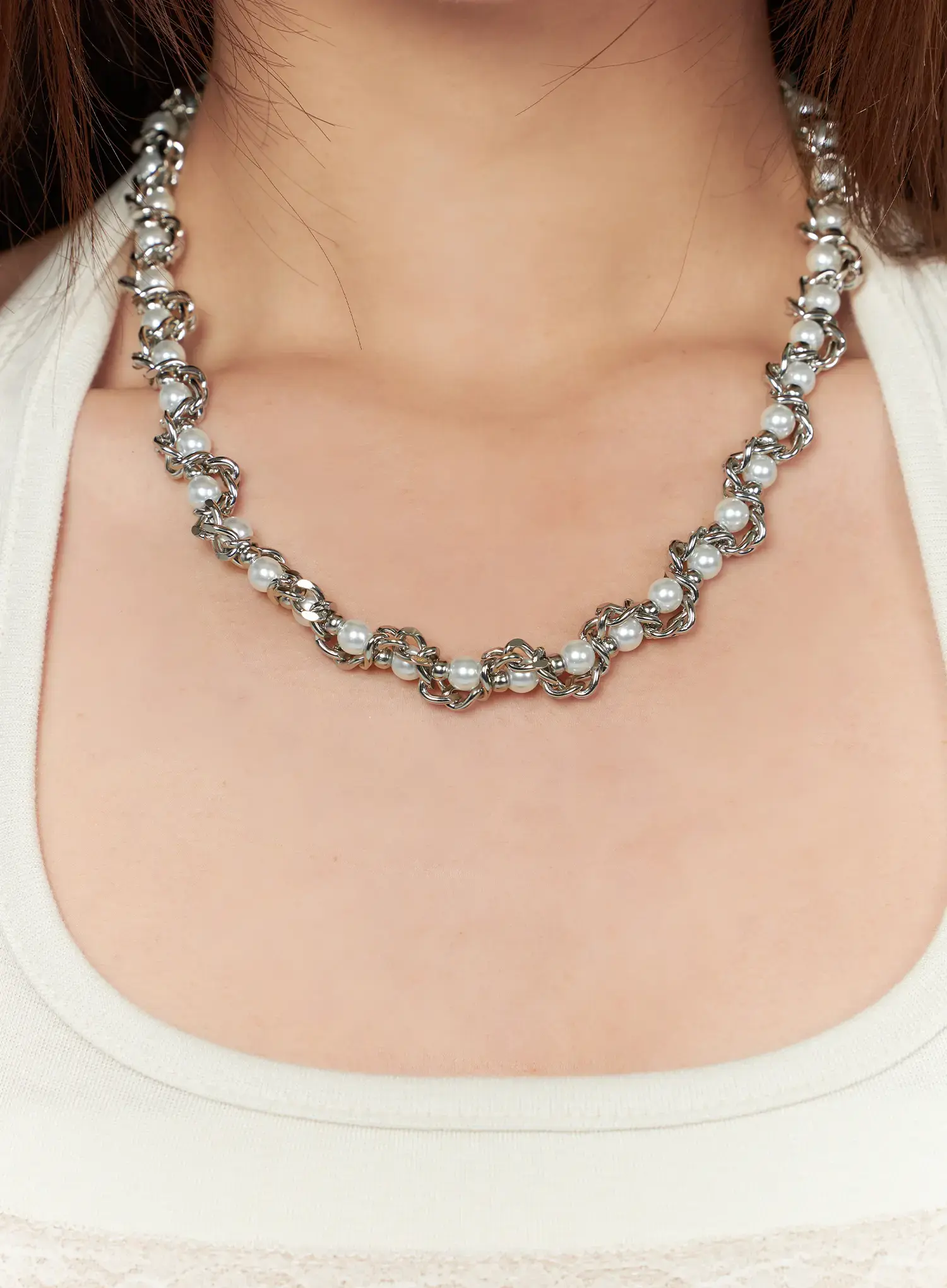 Twisted Faux Pearl Necklace CA515