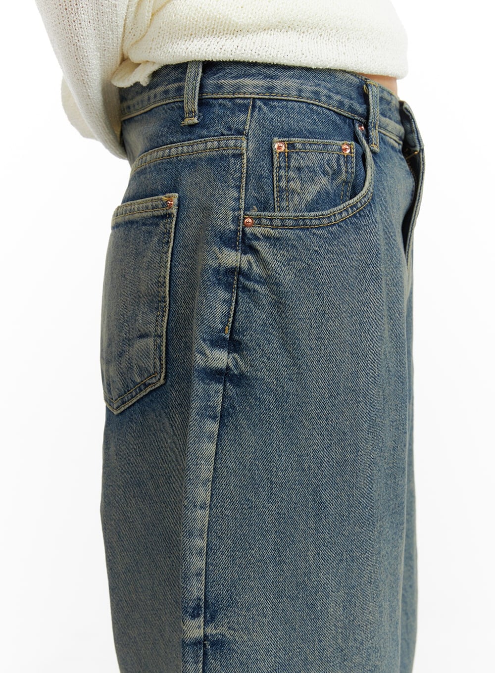 Urban Chic Washed Baggy Jeans CM411 - Image 3