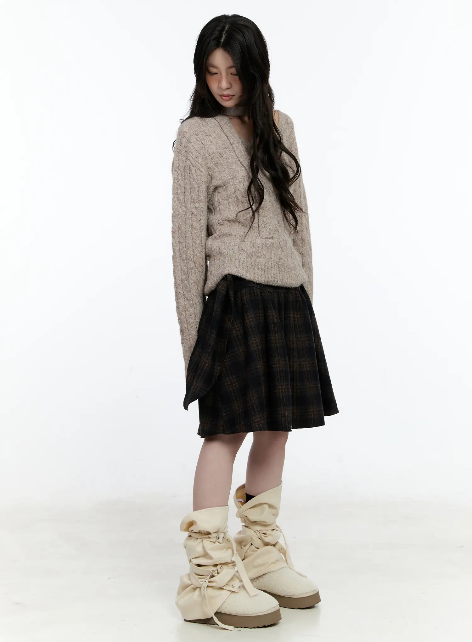 V-Neck Knit Sweater and Tie Set CN517 - Image 4