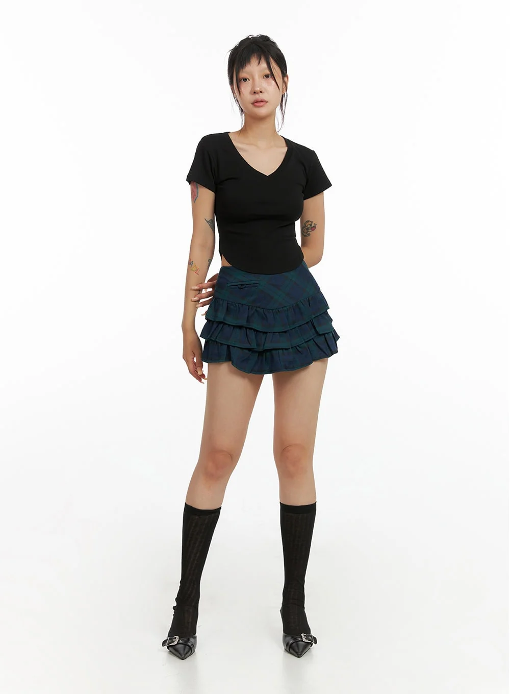 V-Neck Shirred Crop Tee CL415 - Image 2