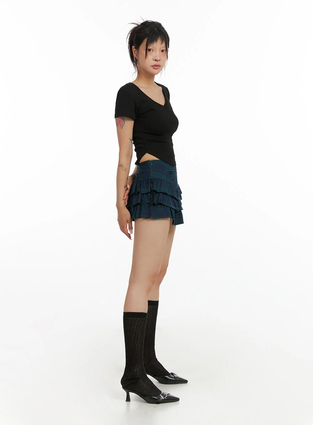 V-Neck Shirred Crop Tee CL415 - Image 3