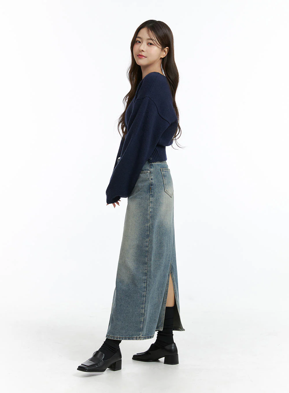 V-Neck Solid Sweater OJ411 - Image 3