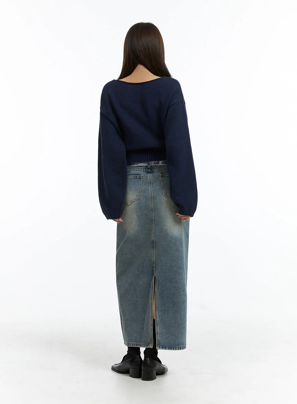 V-Neck Solid Sweater OJ411 - Image 4