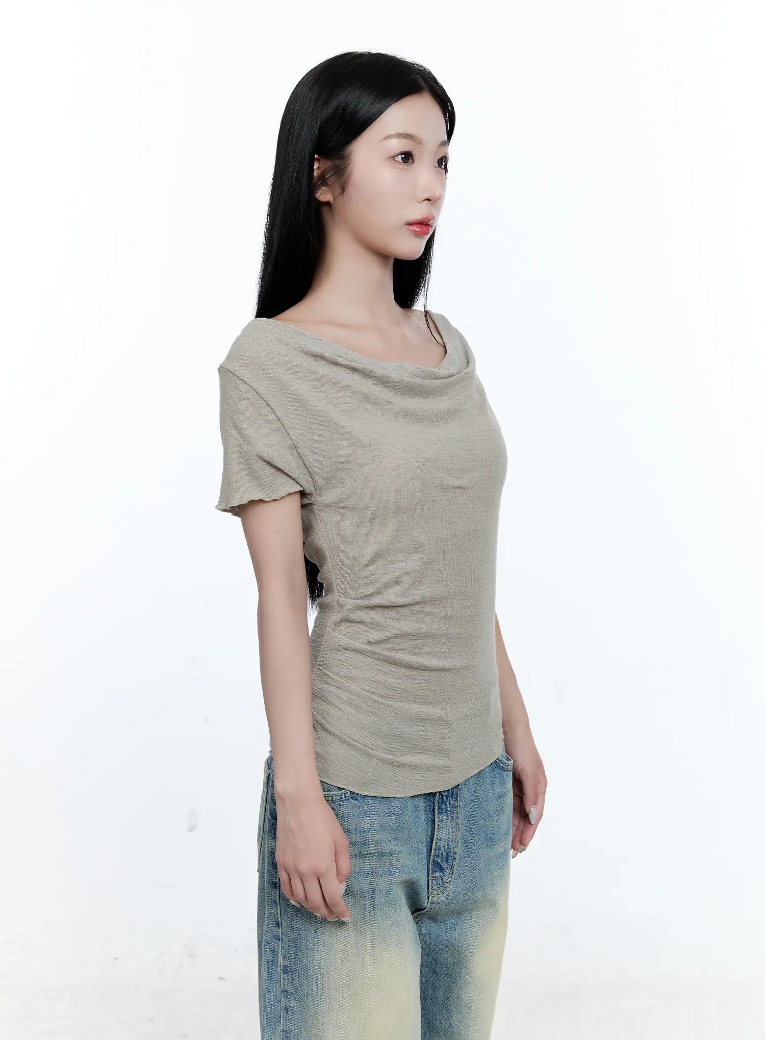 Versatile Off-Shoulder Shirred Top CG507 - Image 11