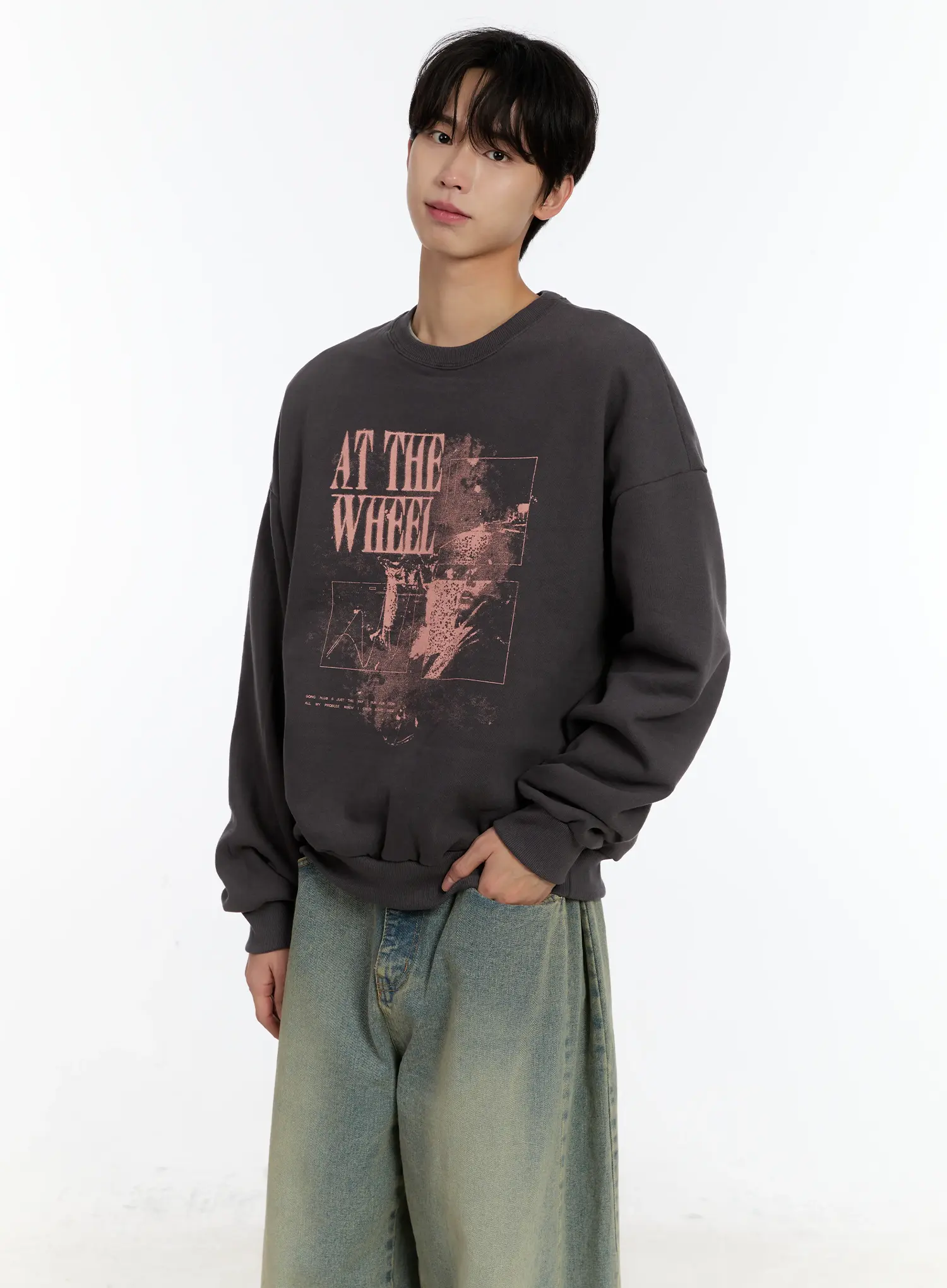 Vintage Graphic Crewneck Sweatshirt ID502 - Image 10