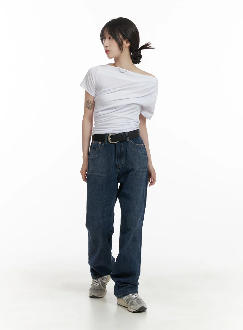 Washed Straight Jeans CA408 - Image 2