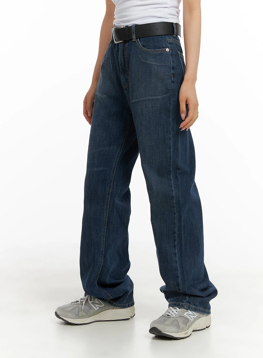 Washed Straight Jeans CA408 - Image 4