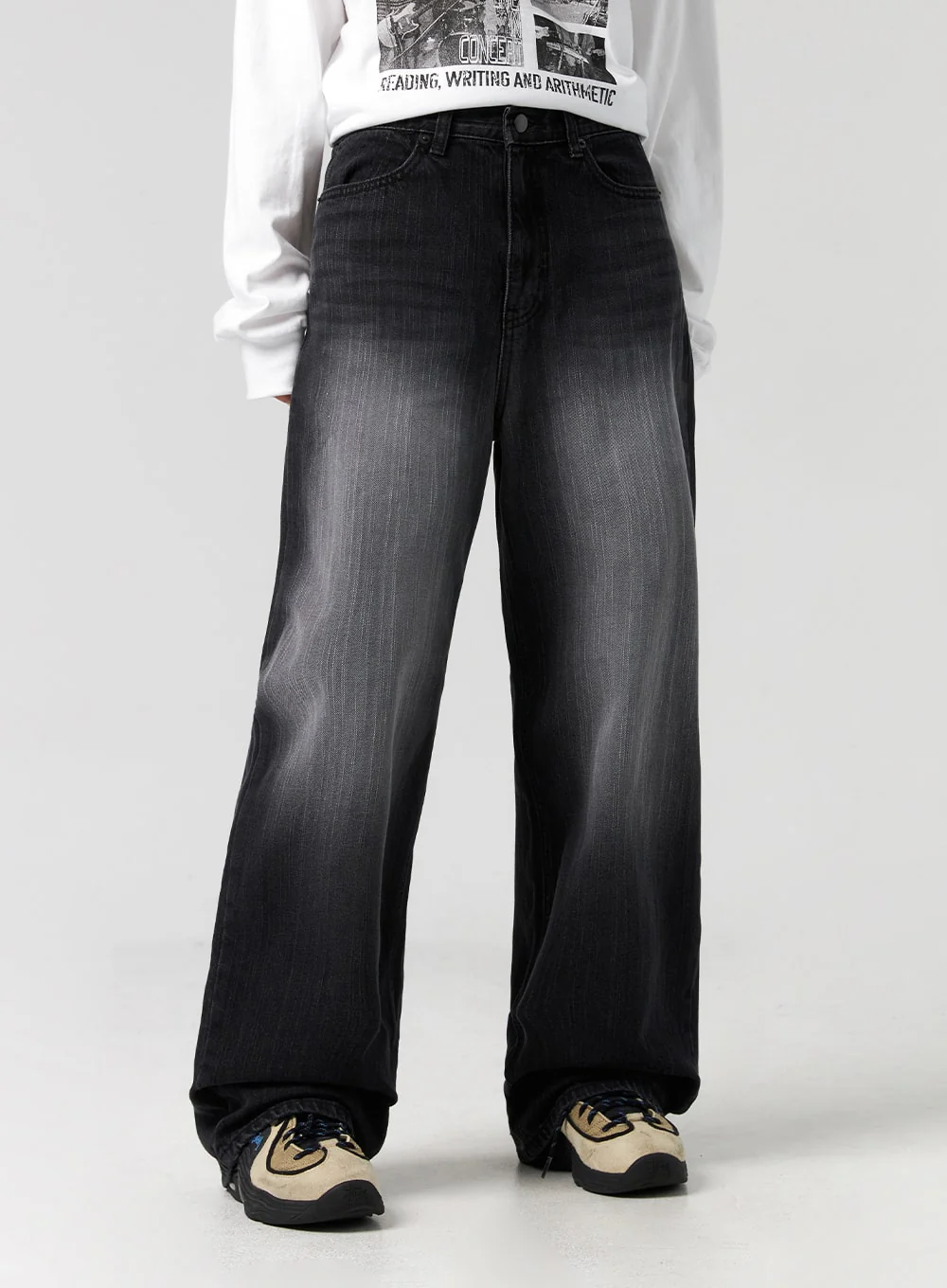 Washed Wide-Leg Jeans CG327 - Image 5