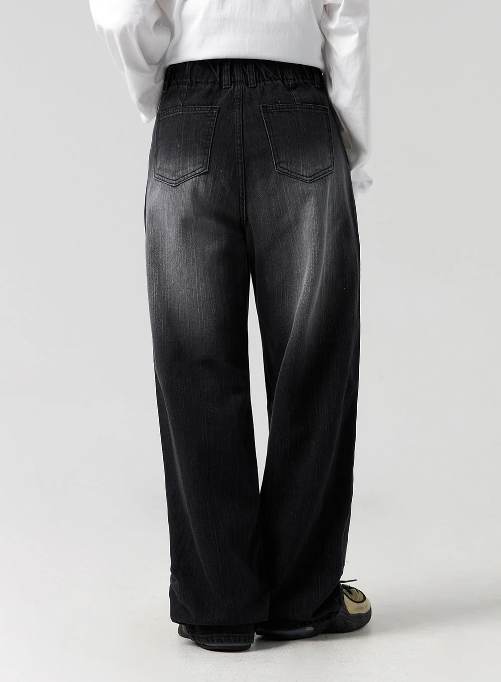Washed Wide-Leg Jeans CG327 - Image 6