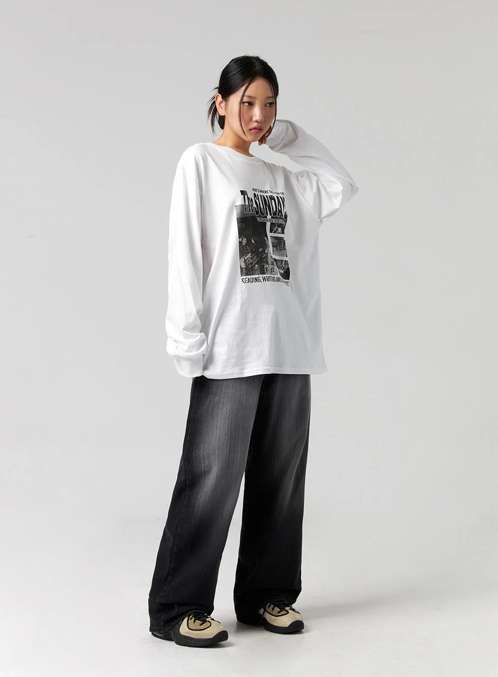 Washed Wide-Leg Jeans CG327 - Image 7