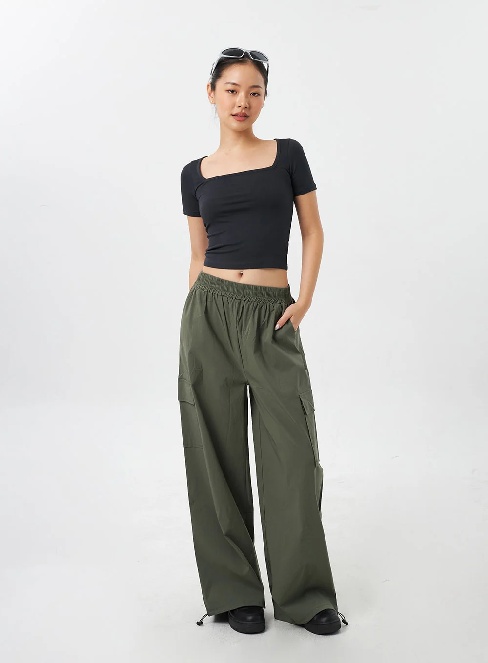 Wide Cargo Track Pants CY308 - Image 13