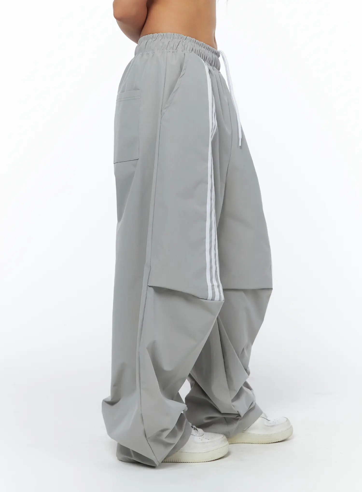 Wide Leg Athletic Pants with Stripe Detail CA516 - Image 3