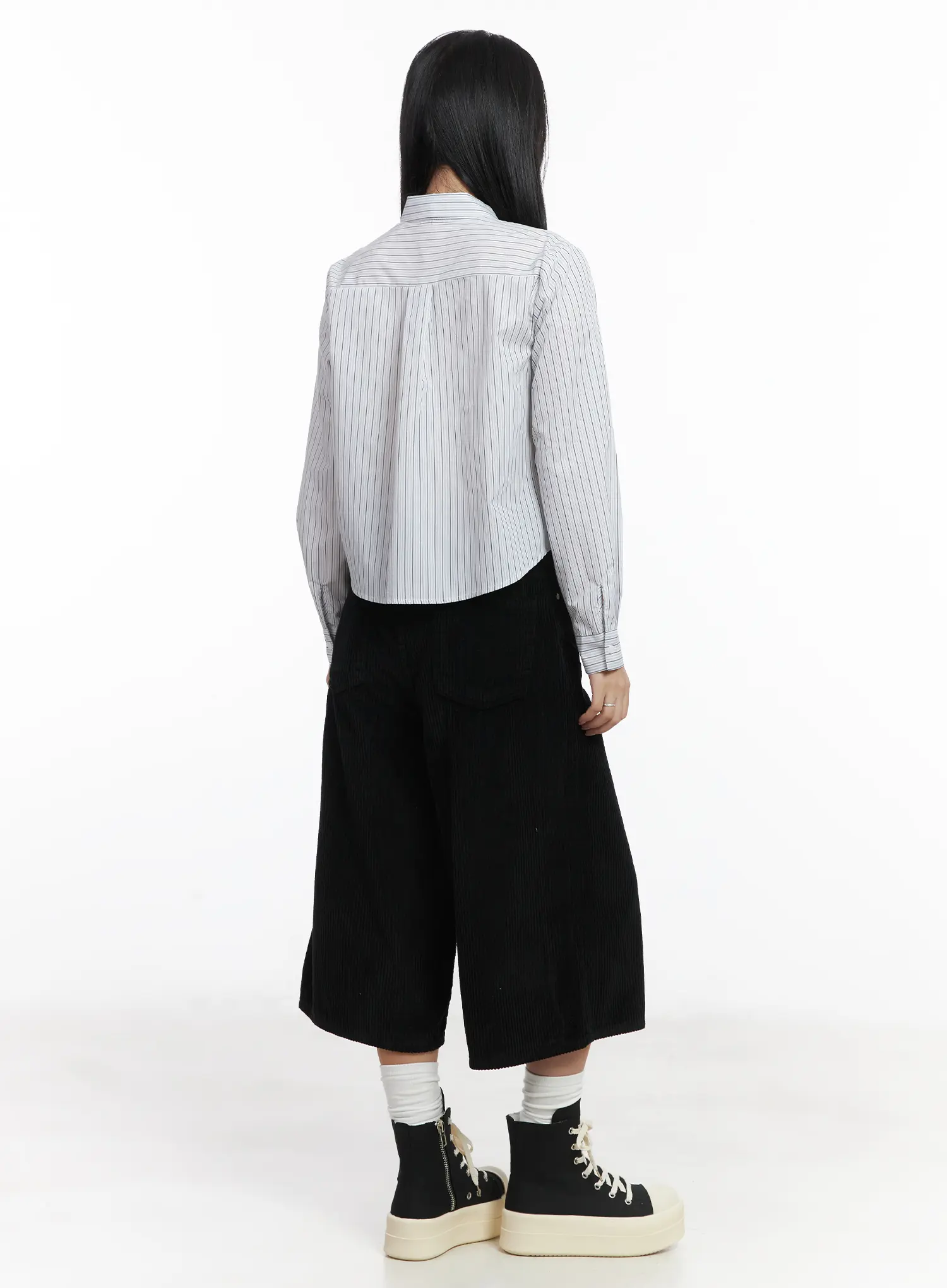 Wide Leg Bermuda Shorts CD529 - Image 5