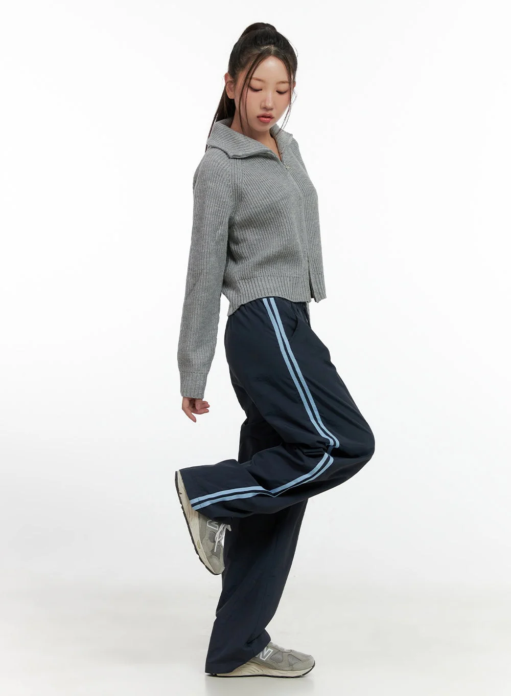 Wide-Leg Contrast Track Pants CN412 - Image 2