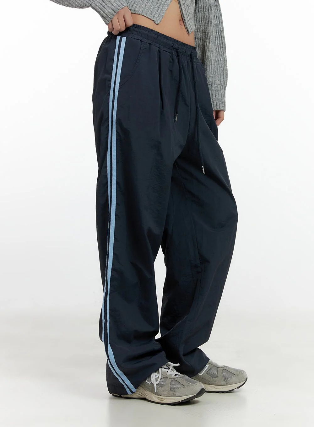 Wide-Leg Contrast Track Pants CN412 - Image 7
