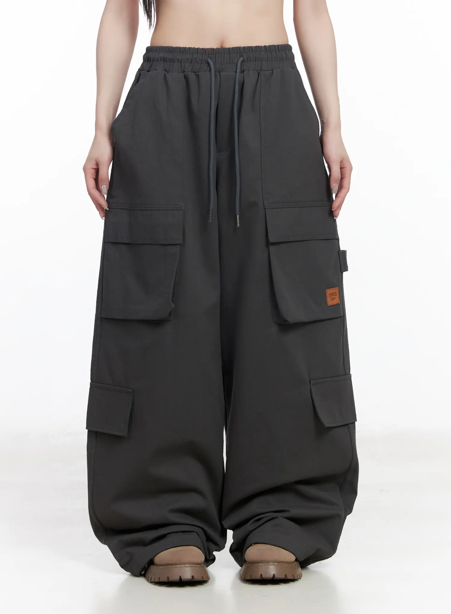 Wide Leg Patch Pocket Cargo Pants CF523 - Image 2