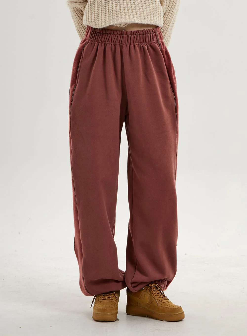 Wide Sweat Pants CN16 - Image 2