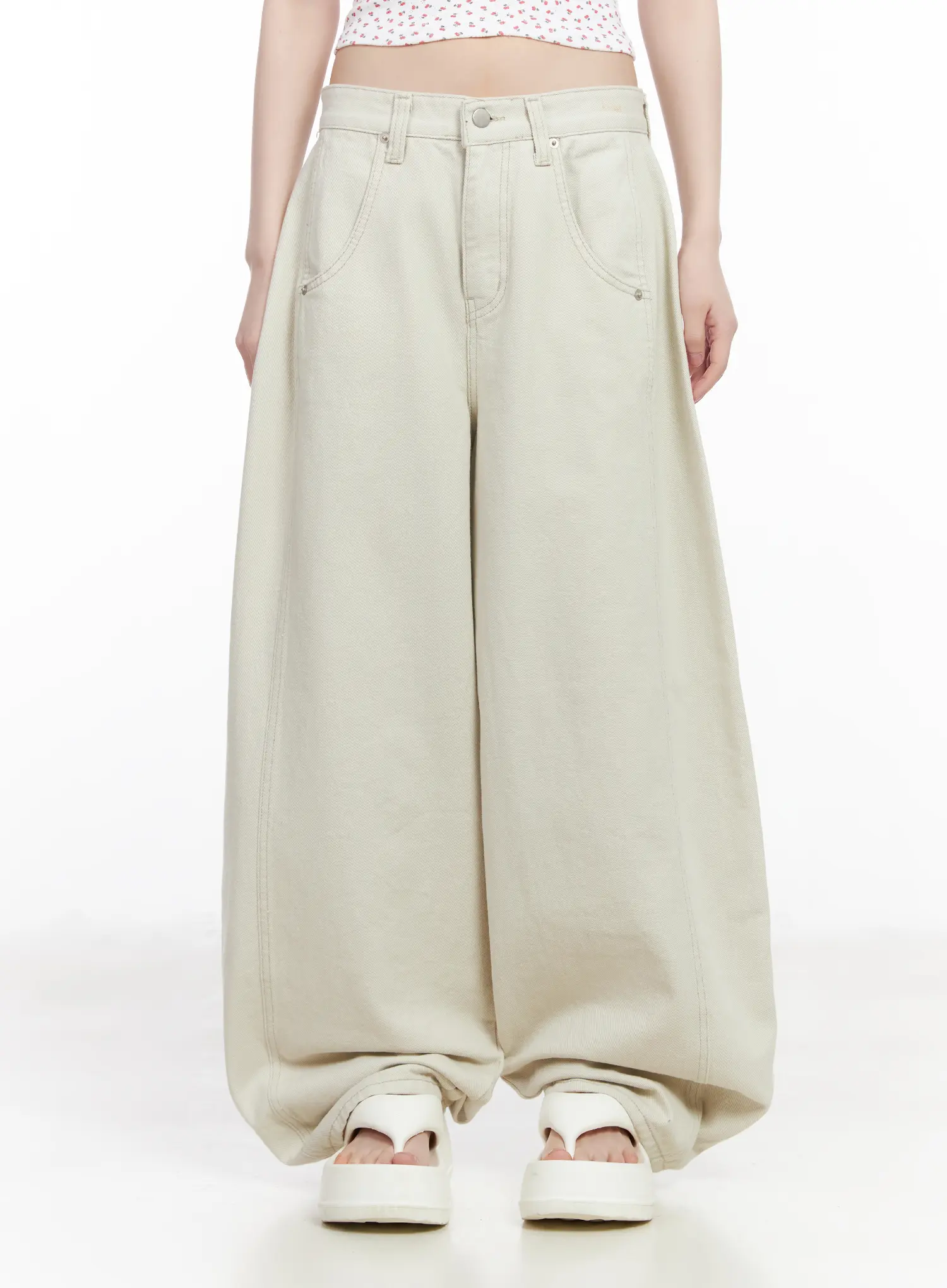Wing Graphic Baggy Pants CM526 - Image 4