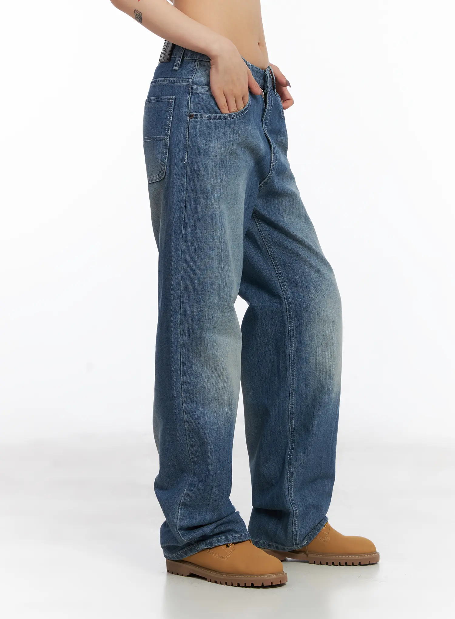 Wonbin Vintage Wash Wide-Leg Jeans CD505 - Image 4