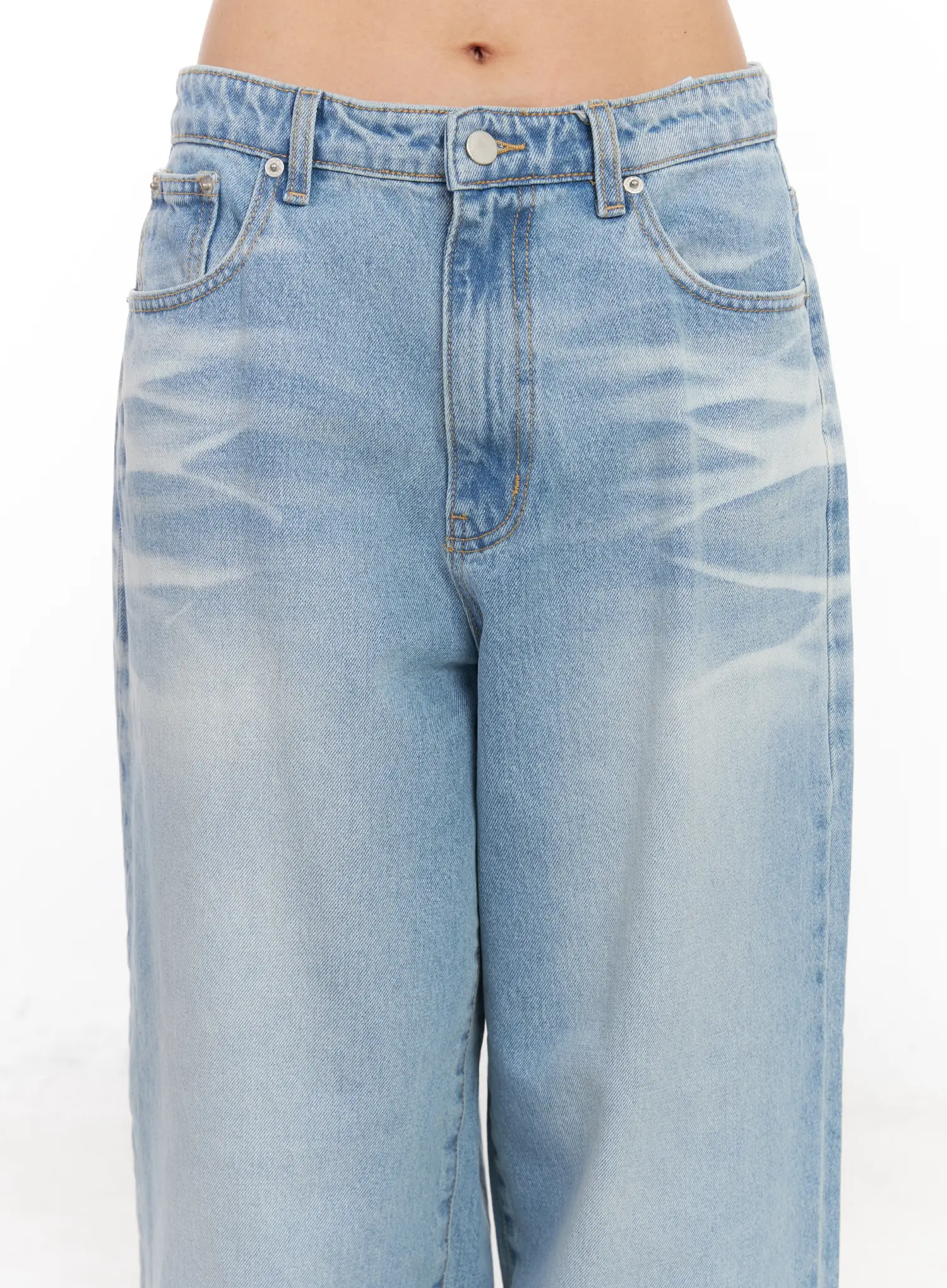 Yuqi Vintage Wash Wide-Leg Jeans CF526 - Image 3